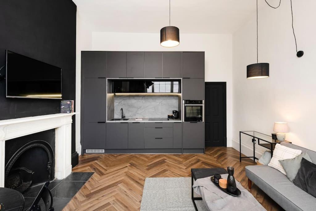 High End Free Parking Wifi Balcony Ensuite Cheltenham Zewnętrze zdjęcie