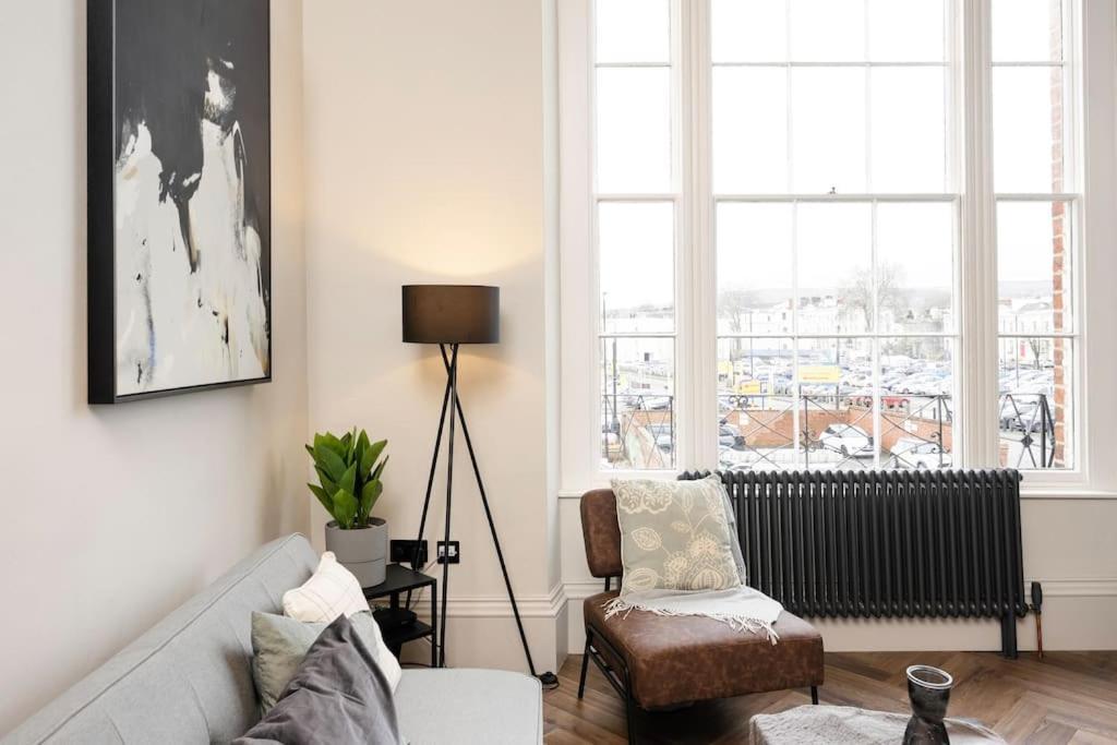 High End Free Parking Wifi Balcony Ensuite Cheltenham Zewnętrze zdjęcie