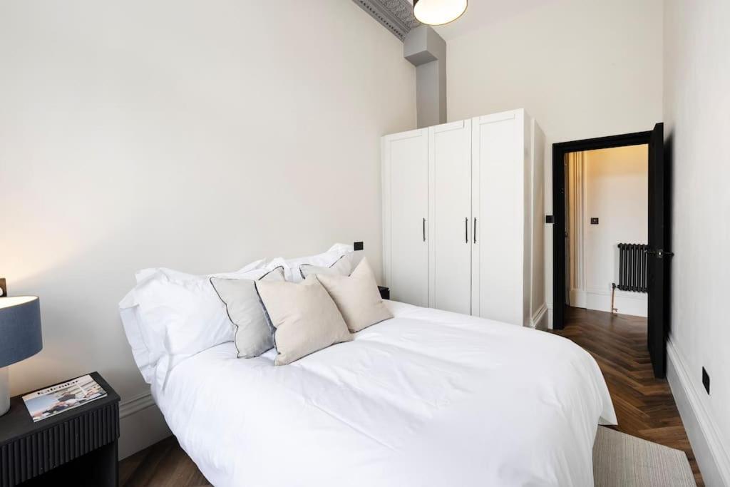 High End Free Parking Wifi Balcony Ensuite Cheltenham Zewnętrze zdjęcie